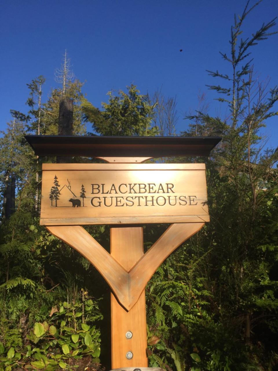 Black Bear Guesthouse Tofino Eksteriør bilde